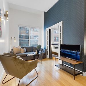 One-Bedroom Premier Apartment